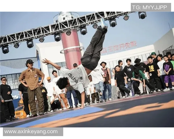 全国街舞大赛点评：广州滑板队展现力量与激情的完美结合